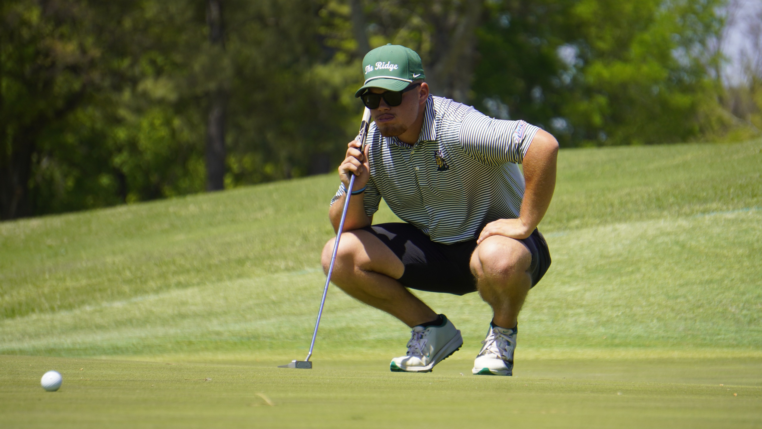 Riddle Tied for Second; Pioneers in Sixth After Opening Day of AMC Tournament