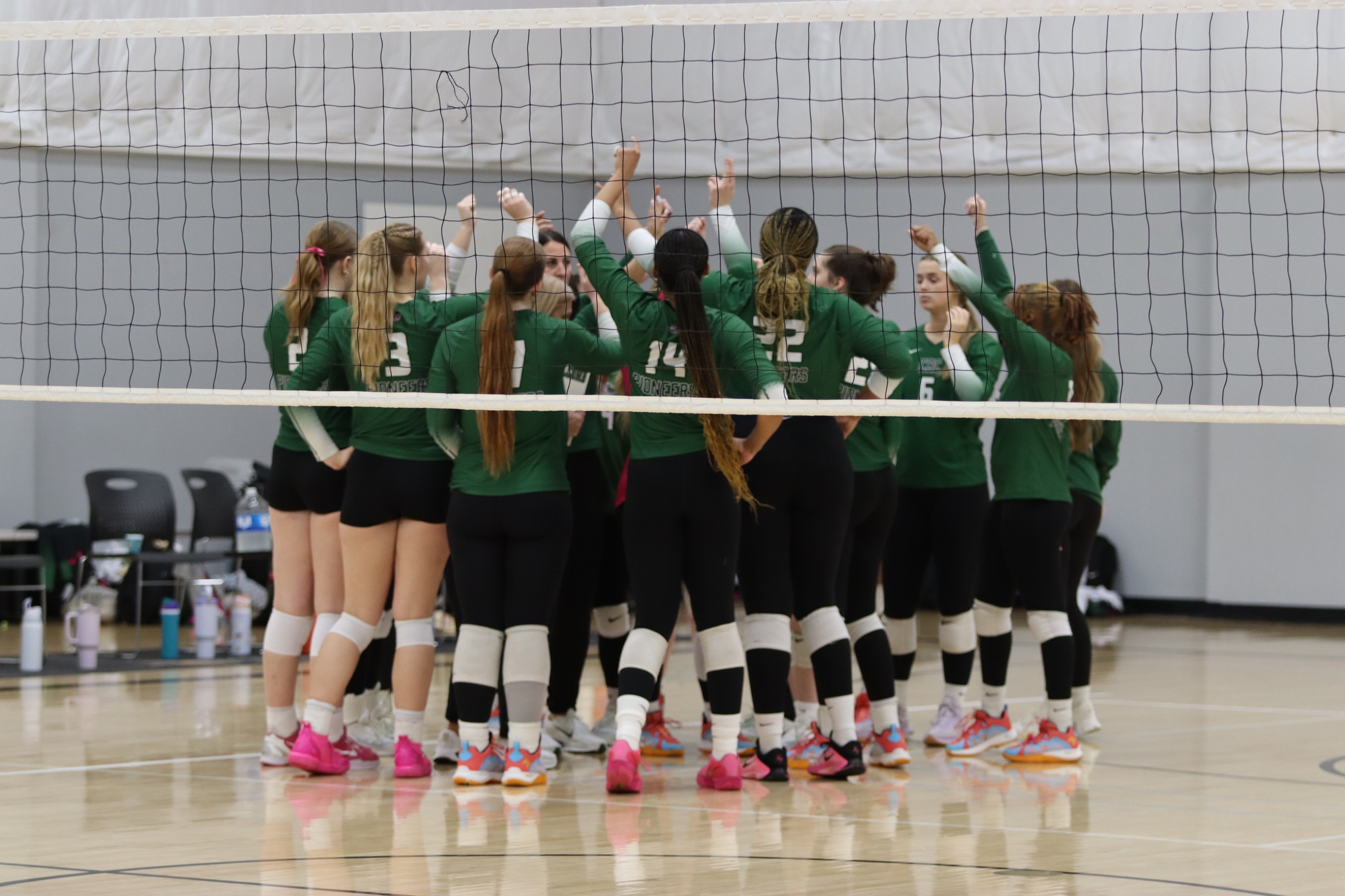 Volleyball Postseason Run Ends with Loss to Stars in AMC Semifinals